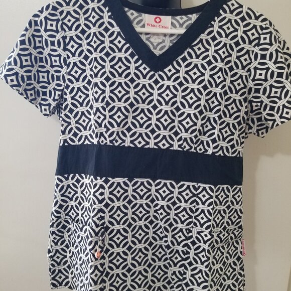 XS Scrub Top Bundle – 5 Tops (White Cross & More) – Size XS - Picture 2 of 11